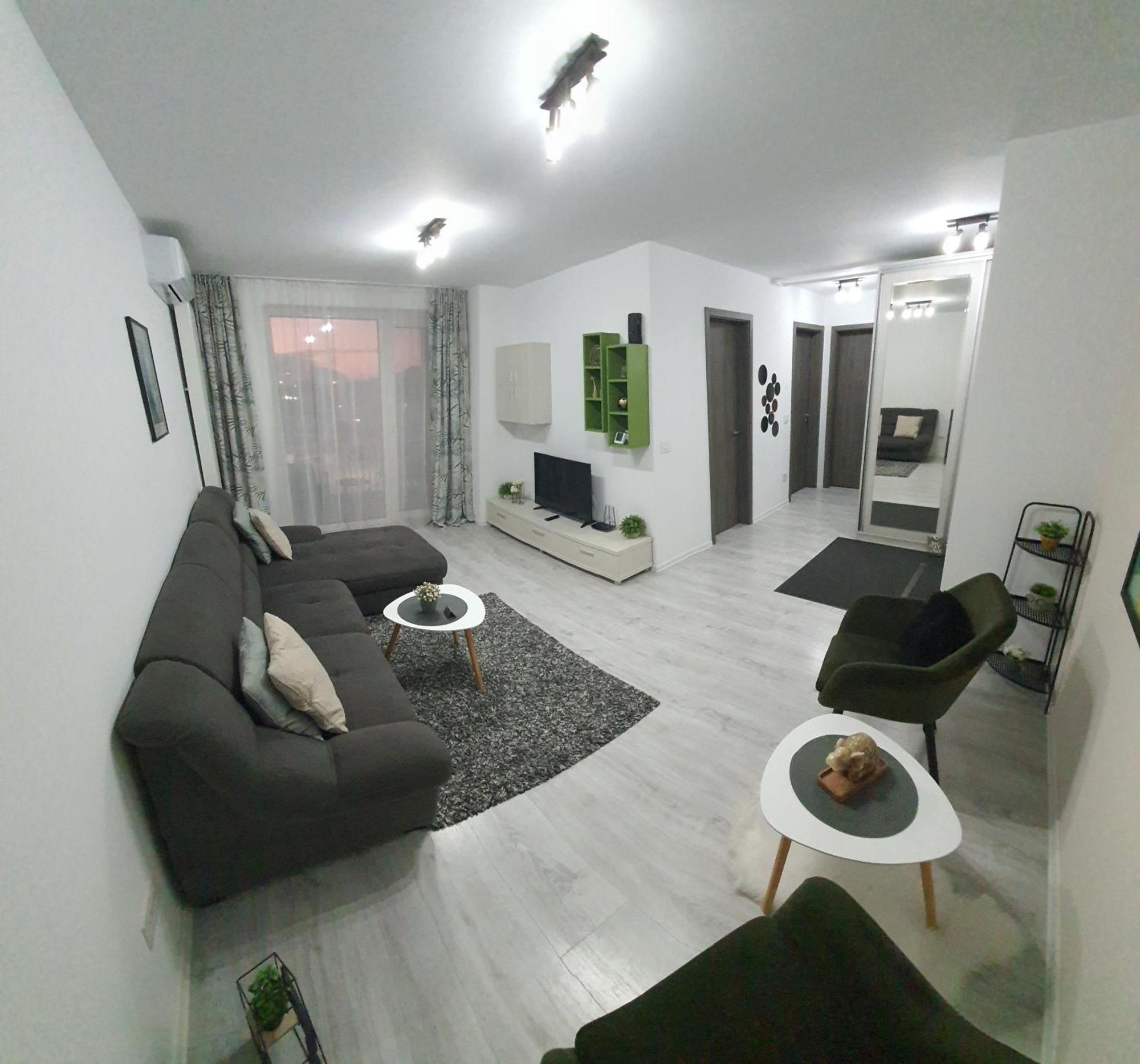 Green Apartment Coresi براشوف المظهر الخارجي الصورة